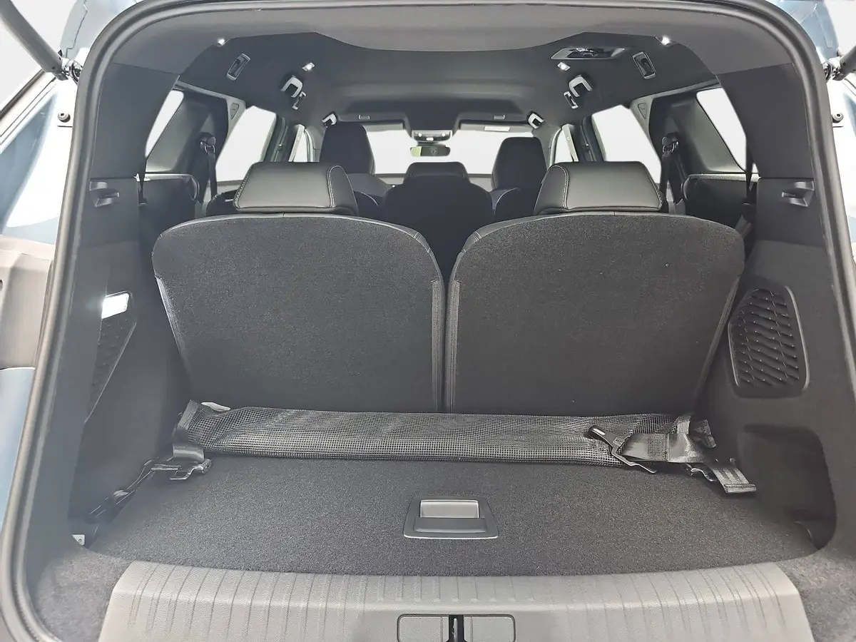 PEUGEOT 5008 1.2 HYBRID 145 E-DSC6 GT KLIMA LED 7-S DAB 360° AH