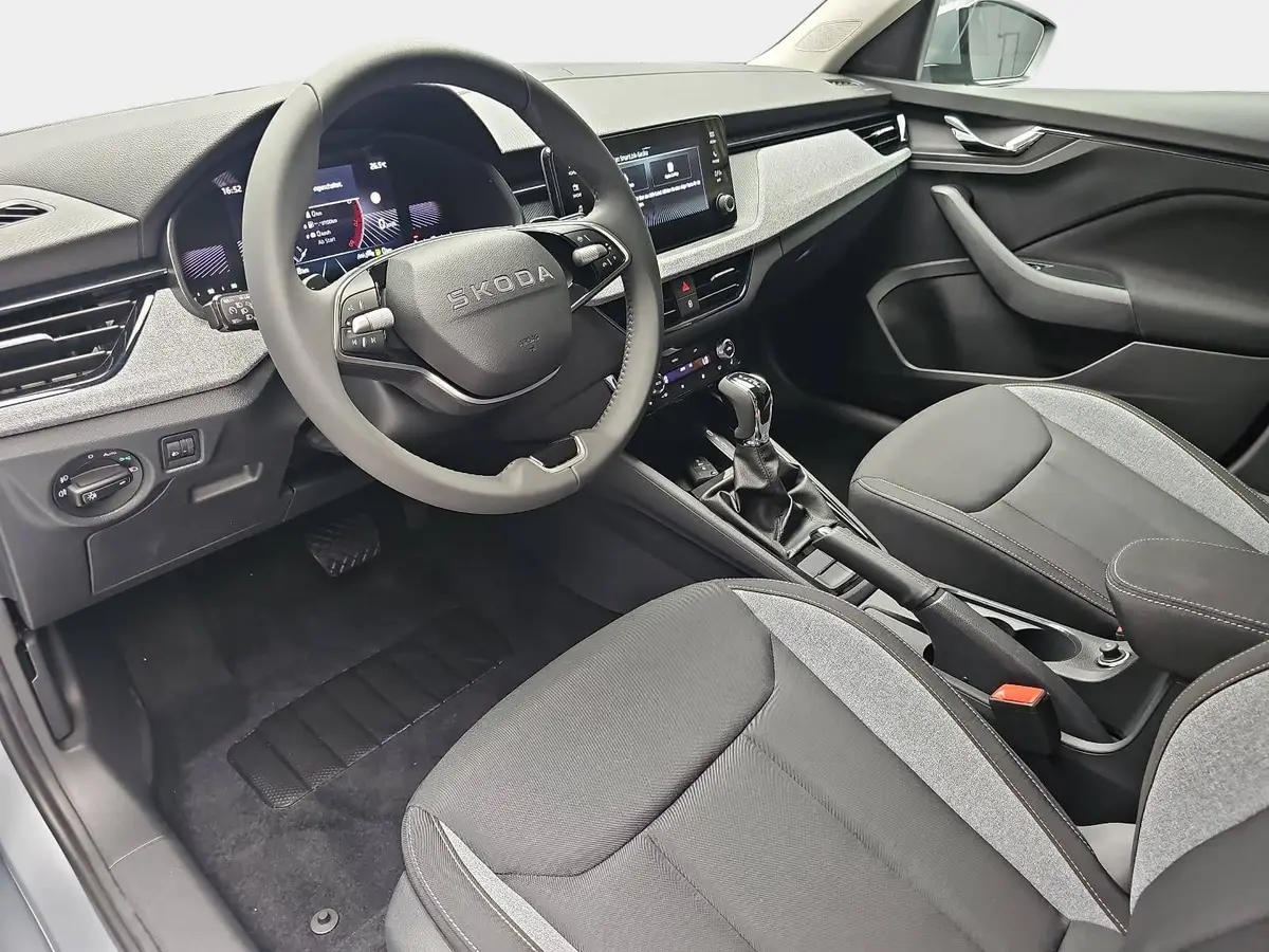 SKODA KAMIQ 1.0 TSI DSG CLASSIC LED KAMERA LM