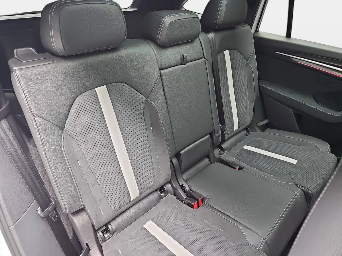 SKODA KODIAQ 2.0 TSI DSG SPORTLINE 4X4 NAVI LED