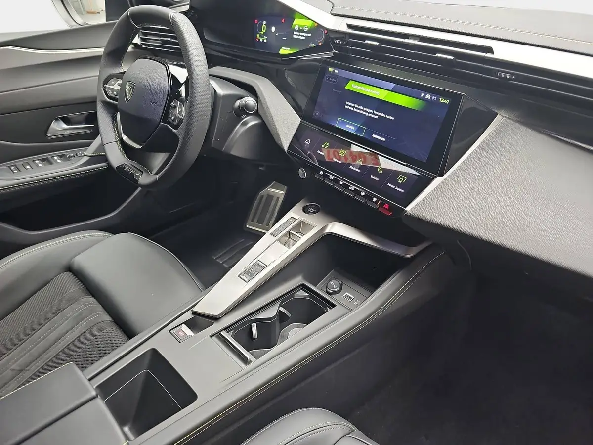 PEUGEOT 308 SW 1.2 HYBRID GT KOMFORT PAKET AHK LM
