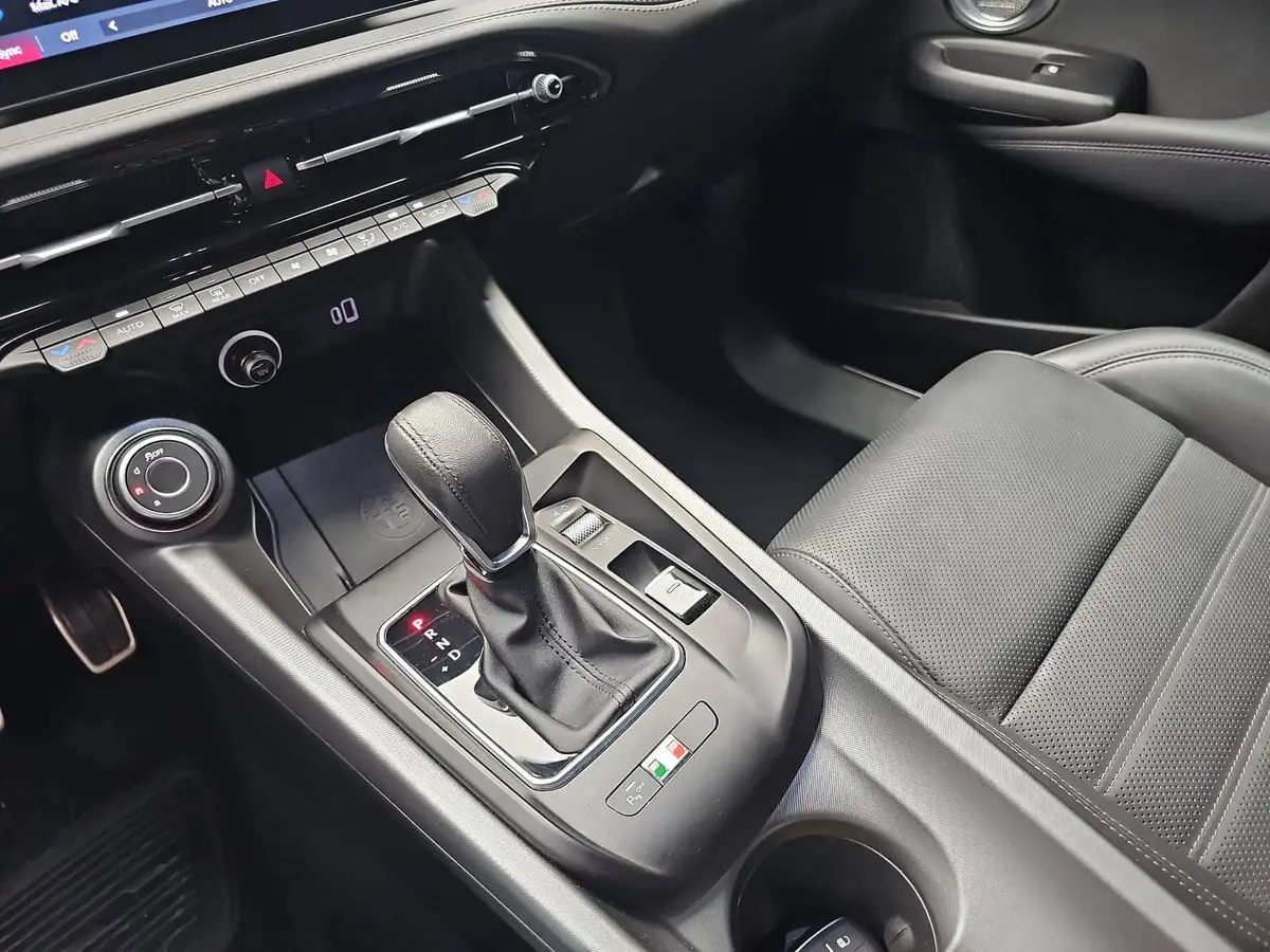 ALFA ROMEO TONALE 1.5T 48V-HYBRID SPECIALE MATRIX LED