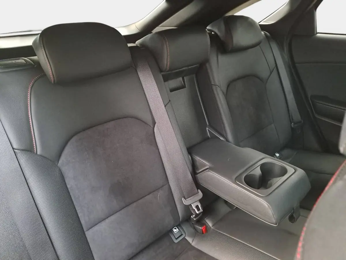 KIA CEED 1.6 T-GDI DCT GT LED WINTER KAMERA