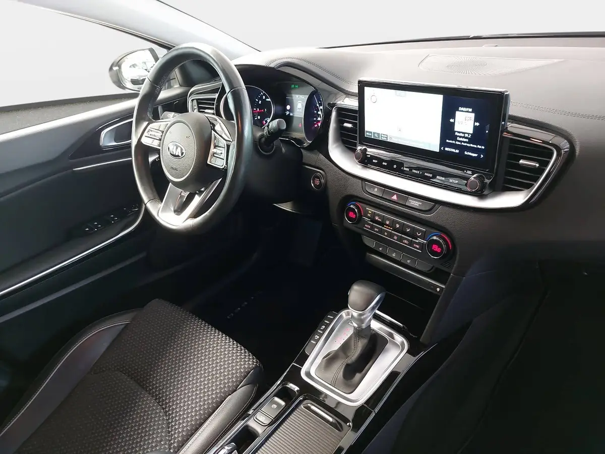 KIA CEED 1.4 T-GDI DCT SPIRIT LED ACC WINTER DAB