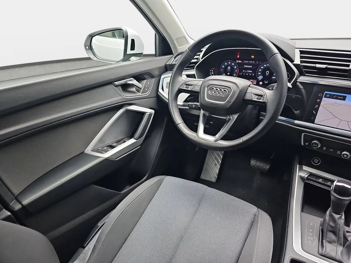 AUDI Q3 35 TFSI S-TRONIC S LINE LED KAMERA LM