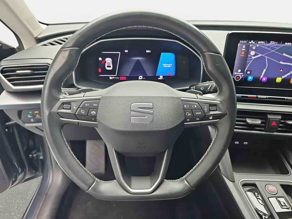 SEAT LEON 1.5 ETSI DSG STYLE NAVI LED KAMERA LM