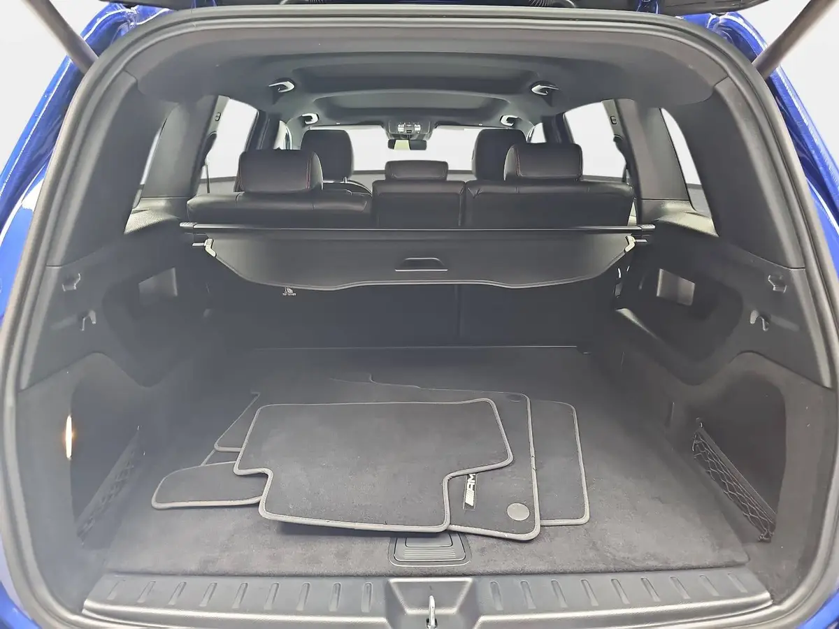 MERCEDES-BENZ GLB 200 200D AUTO. AMG-LINE AHK PANO LM