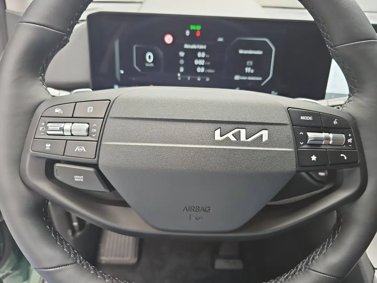 KIA SPORTAGE 1.6 CRDI 48V DCT 2WD SPIRIT MJ26 DRIVEWISE SOUND