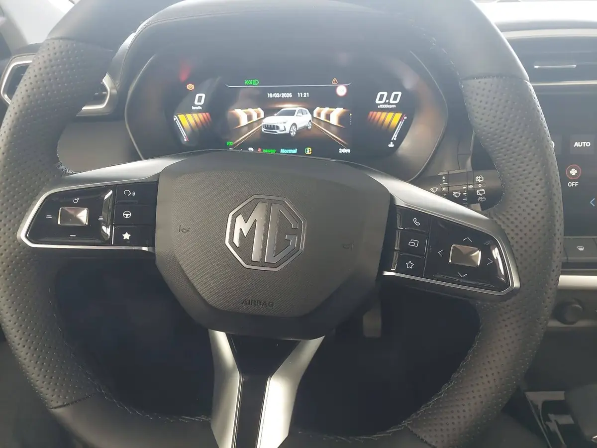 MG ZS 1.5 HYBRID+ MY25.5 LUXURY NAVI LM18 KEYLESS-ENTRY 360-GRAD-KAMERA