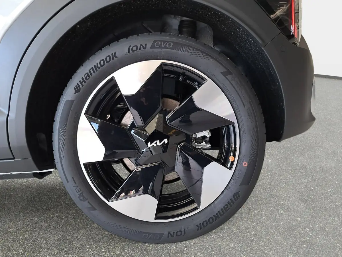KIA EV2 42.2 KWH EARTH MJ27 WINTER-CONNECT TECHNOLOGY DRIVEWISE-PARK DESIGN