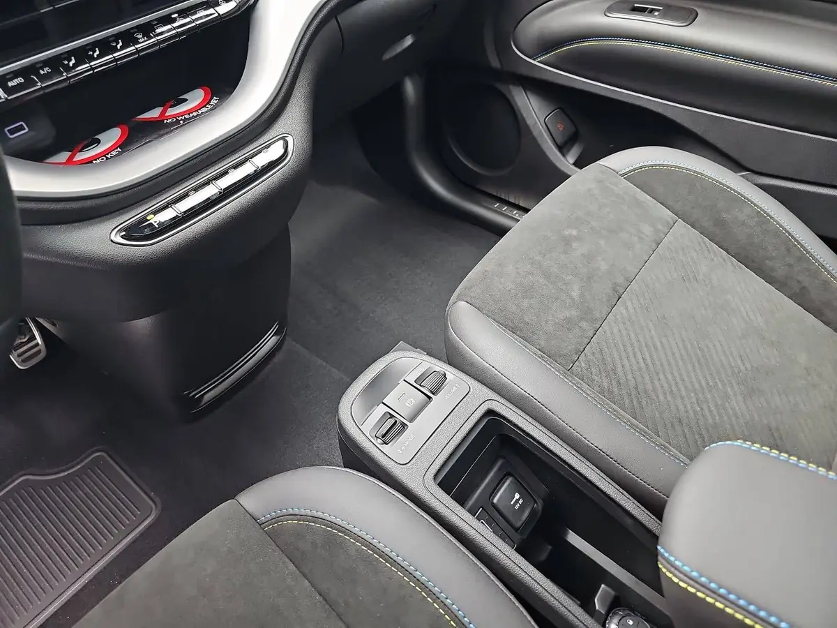 ABARTH 500 E ELEKTRO 42 KWH TURISMO MJ26