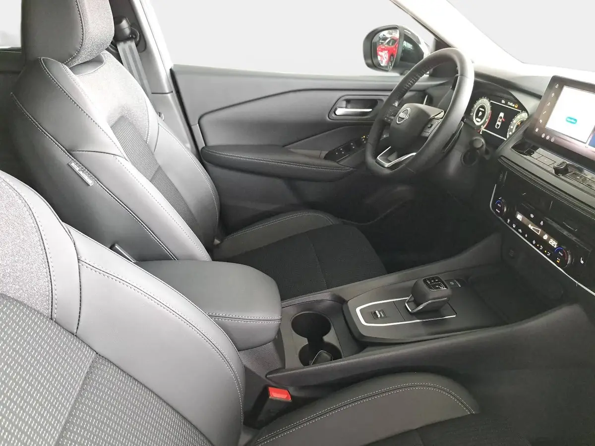 NISSAN QASHQAI 1.3 DIG-T MHEV AUTO. N-CONNECTA WINTER EL-HECKKLAPPE