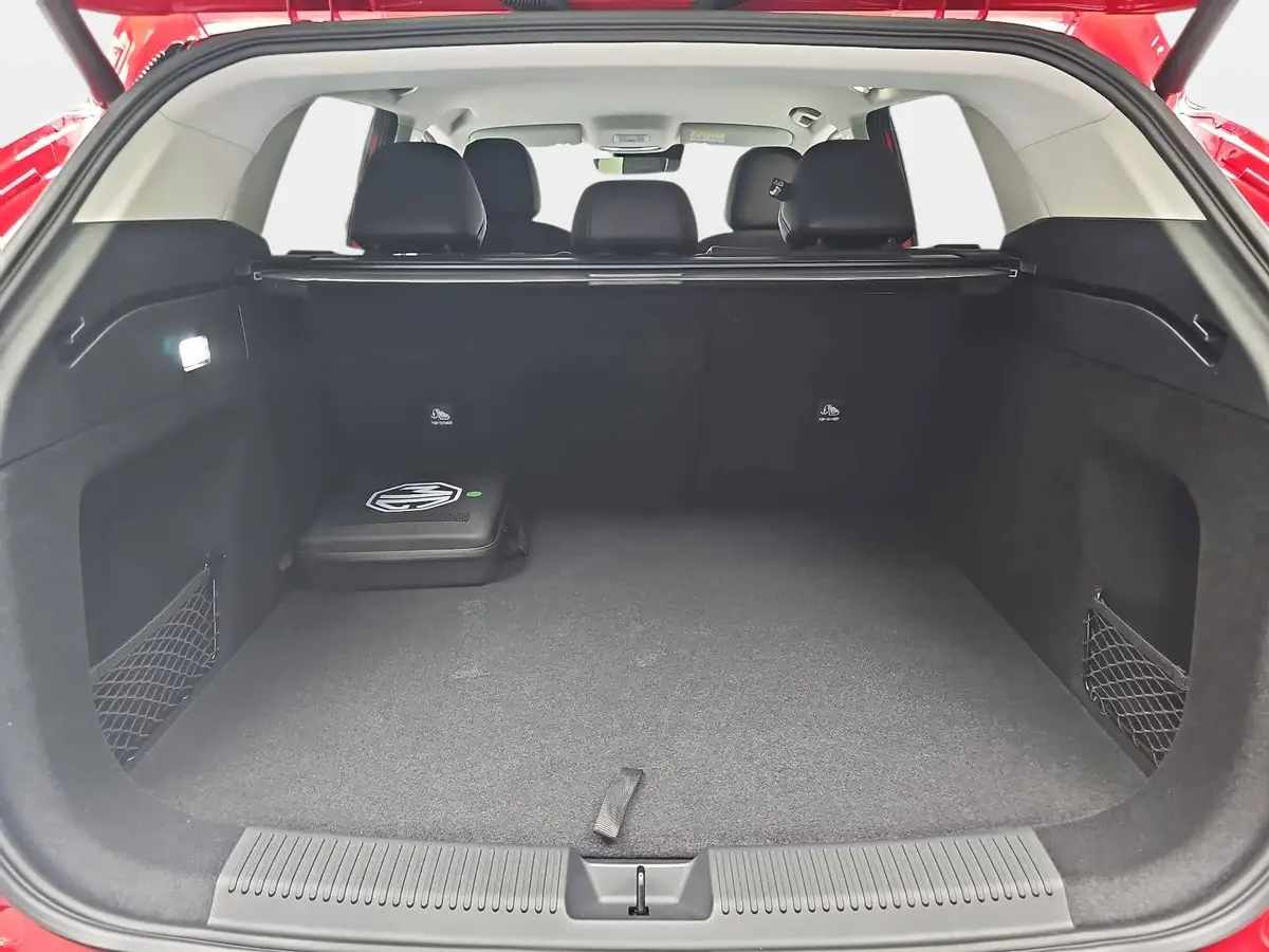 MG HS 1.5 PLUG-IN-HYBRID MY25.5 LUXURY LEDER 360-GRAD-KAMERA 19-ZOLL-LM