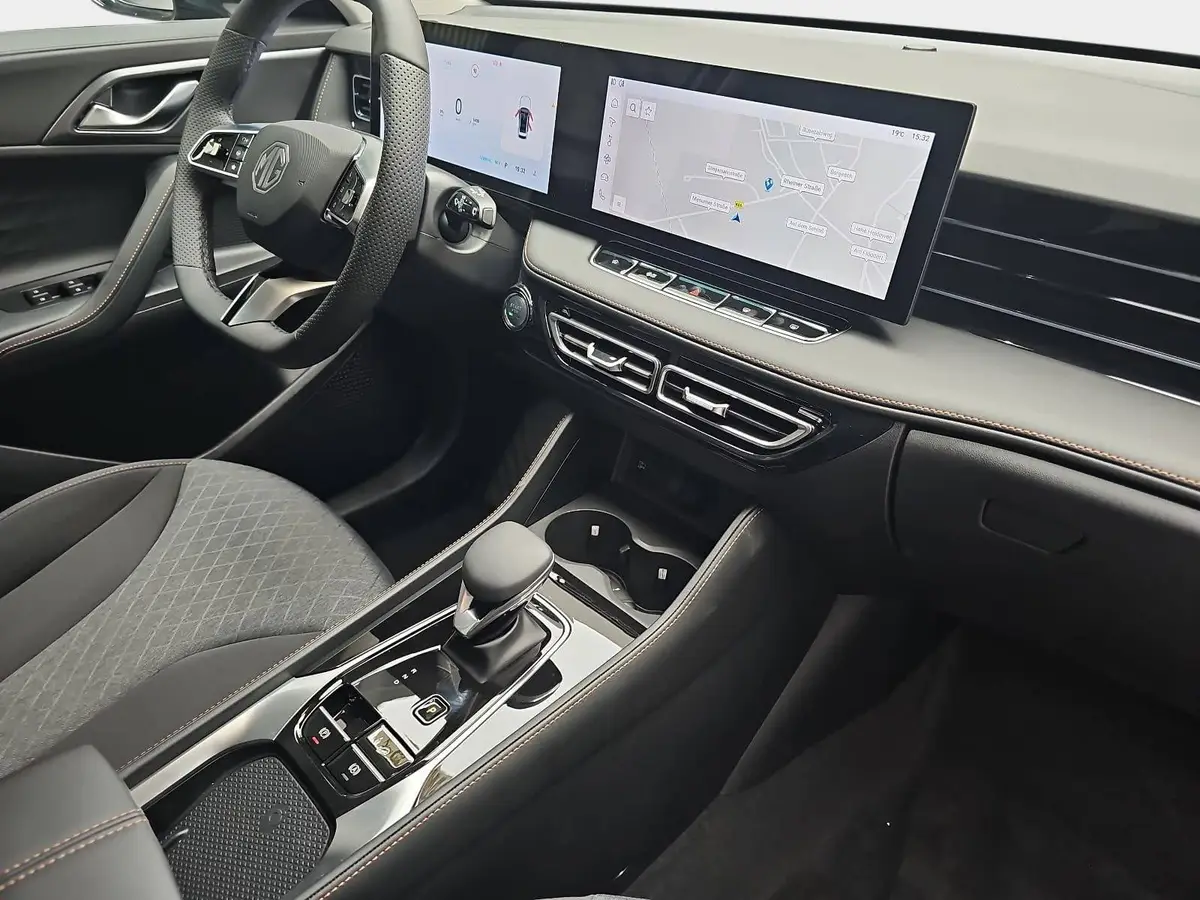MG HS 1.5 PLUG-IN-HYBRID MY25.5 COMFORT NAVI LED-LICHT 19-ZOLL-LM