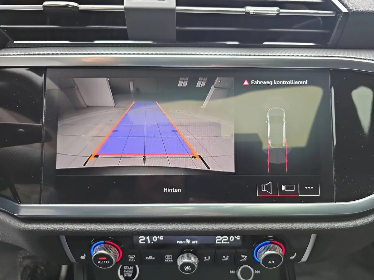 AUDI Q3 SPORTBACK 35 TFSI S-TRONIC S LINE NAVI LED PANO AC