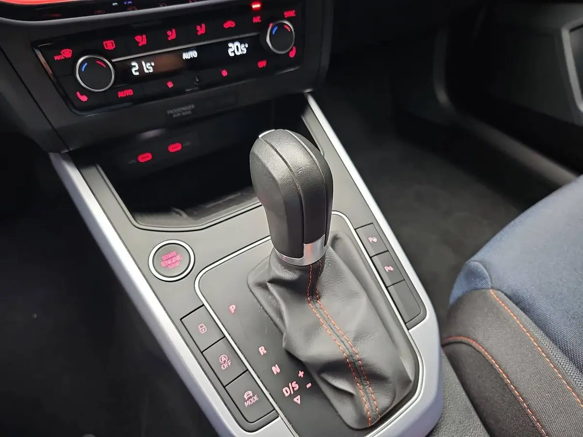 SEAT ARONA 1.0 TSI DSG FR AHK ACC P-ASSIST LM