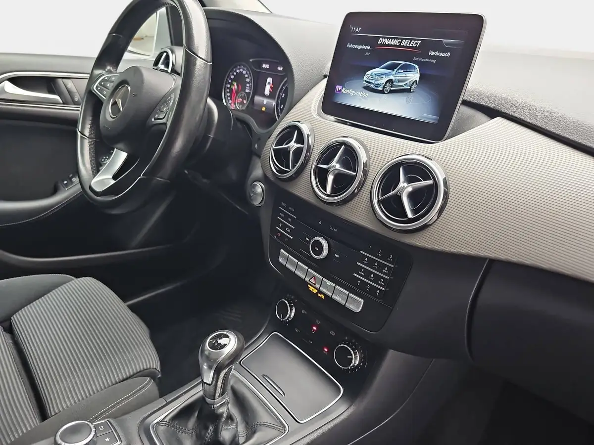 MERCEDES-BENZ B 180 STYLE GRA WINTER AHK