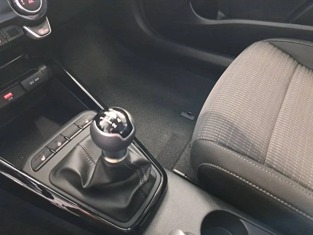 KIA STONIC 1.2 VISION SITZH. NAVI