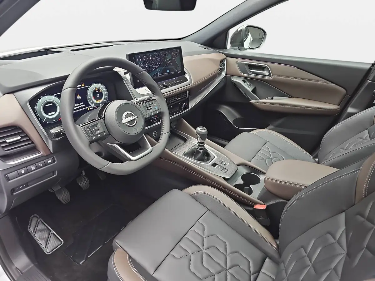 NISSAN QASHQAI 1.3 DIG-T MHEV TEKNA PANORAMA 2-FARBEN