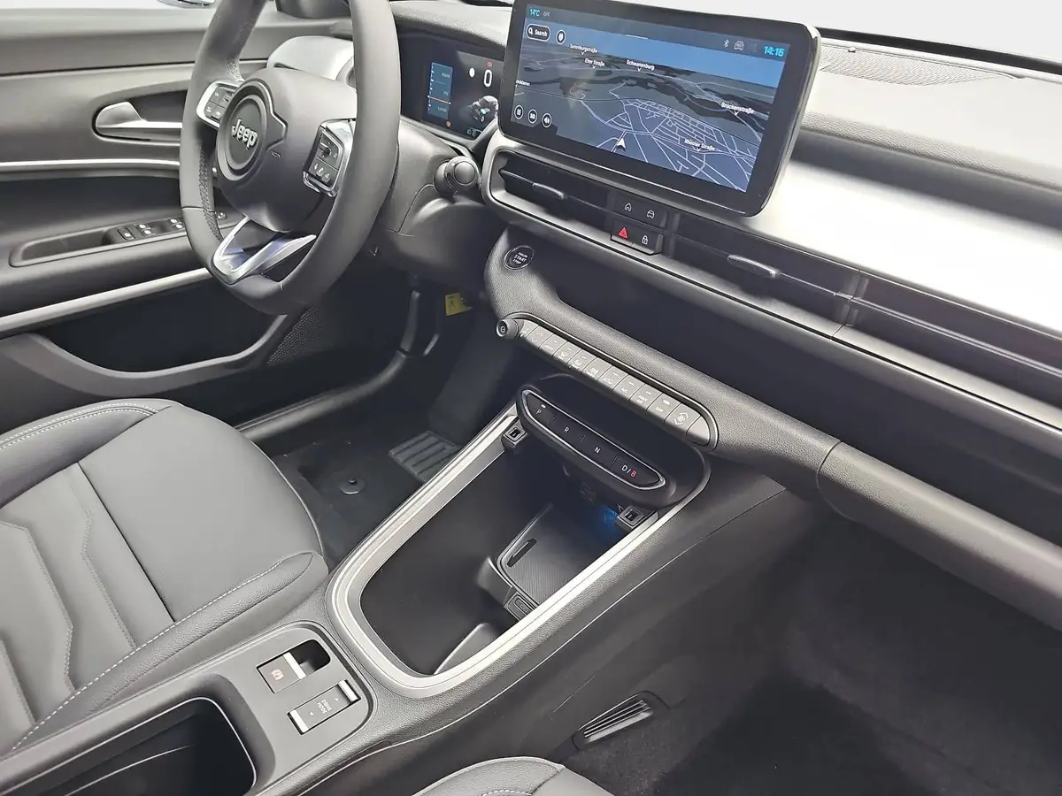 JEEP AVENGER ELEKTRO SUMMIT MJ26 LEDERSITZE INFOTAINMENT & KOMFORTPAKET