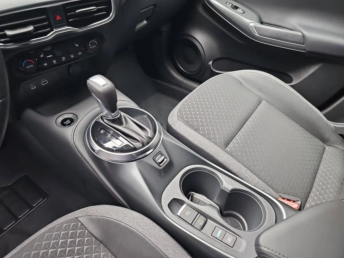 NISSAN JUKE 1.6 HYBRID AUTO. N-CONNECTA WINTER FRONTSCHEIBENHEIZUNG