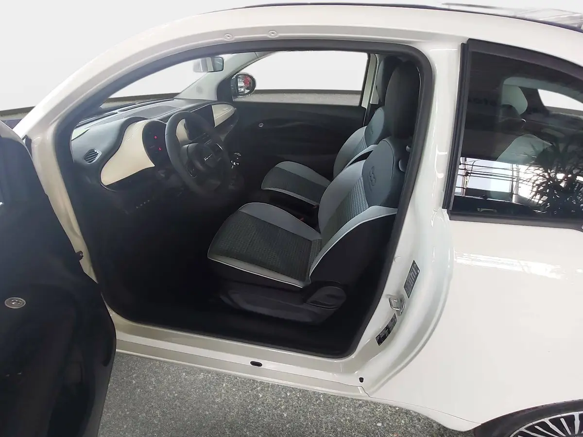 FIAT 500C HYBRID DOLCEVITA
