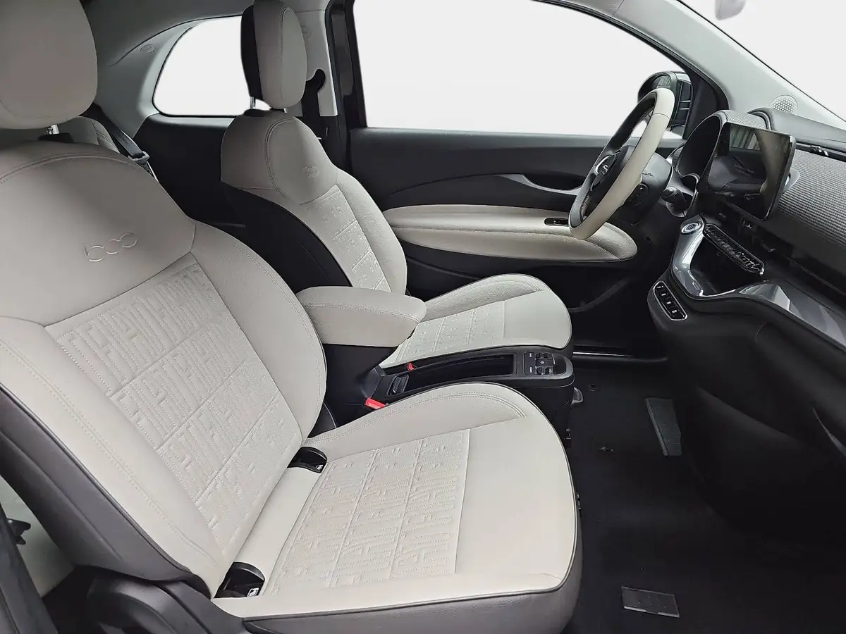 FIAT 500E CABRIO ELEKTRO 42 KWH BY BOCELLI