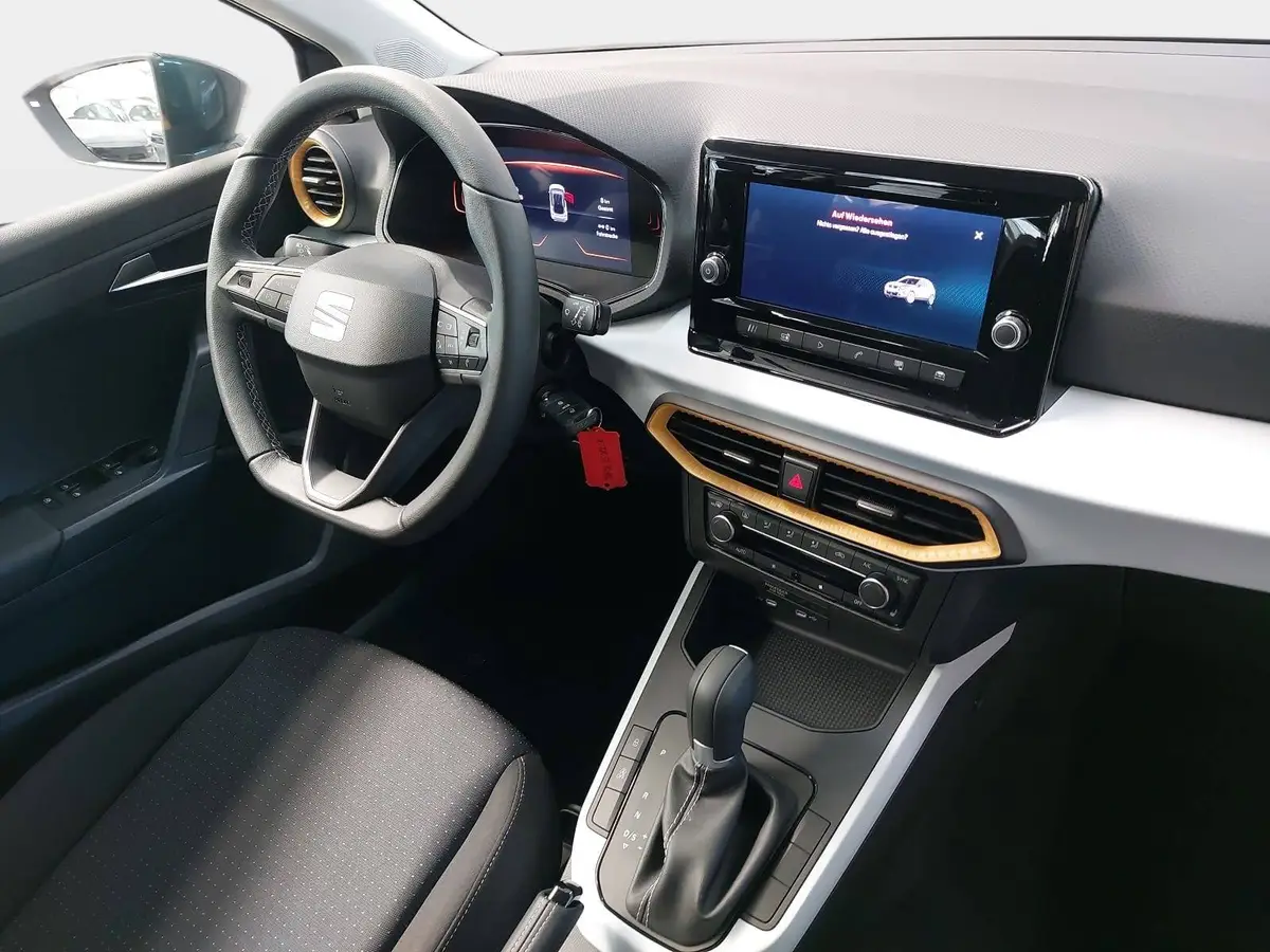 SEAT ARONA 1.0 TSI DSG STYLE LED KLIMAAUTO WINTER AHK
