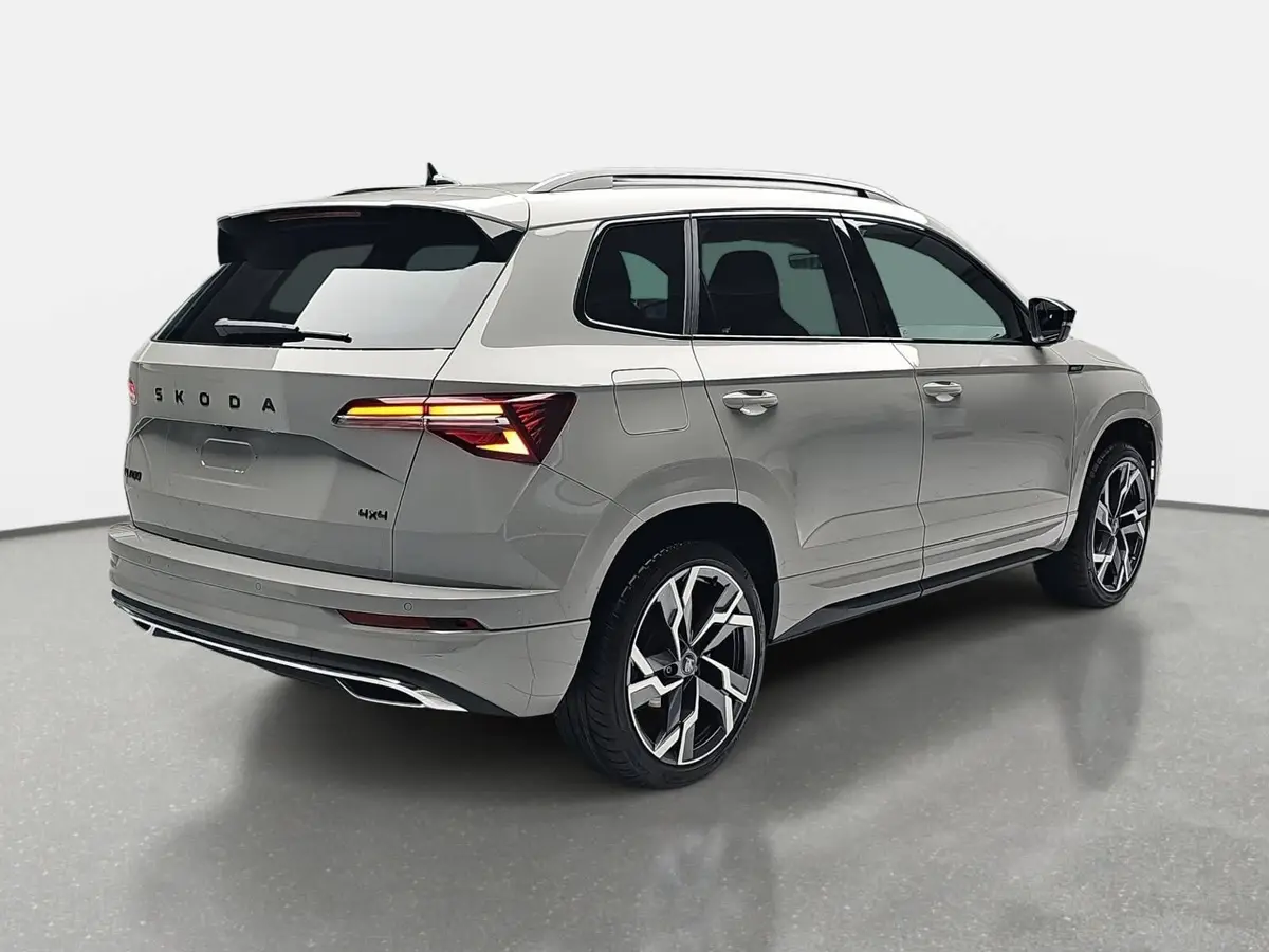 SKODA KAROQ 2.0 TDI DSG SPORTLINE 4X4 NAVI LED