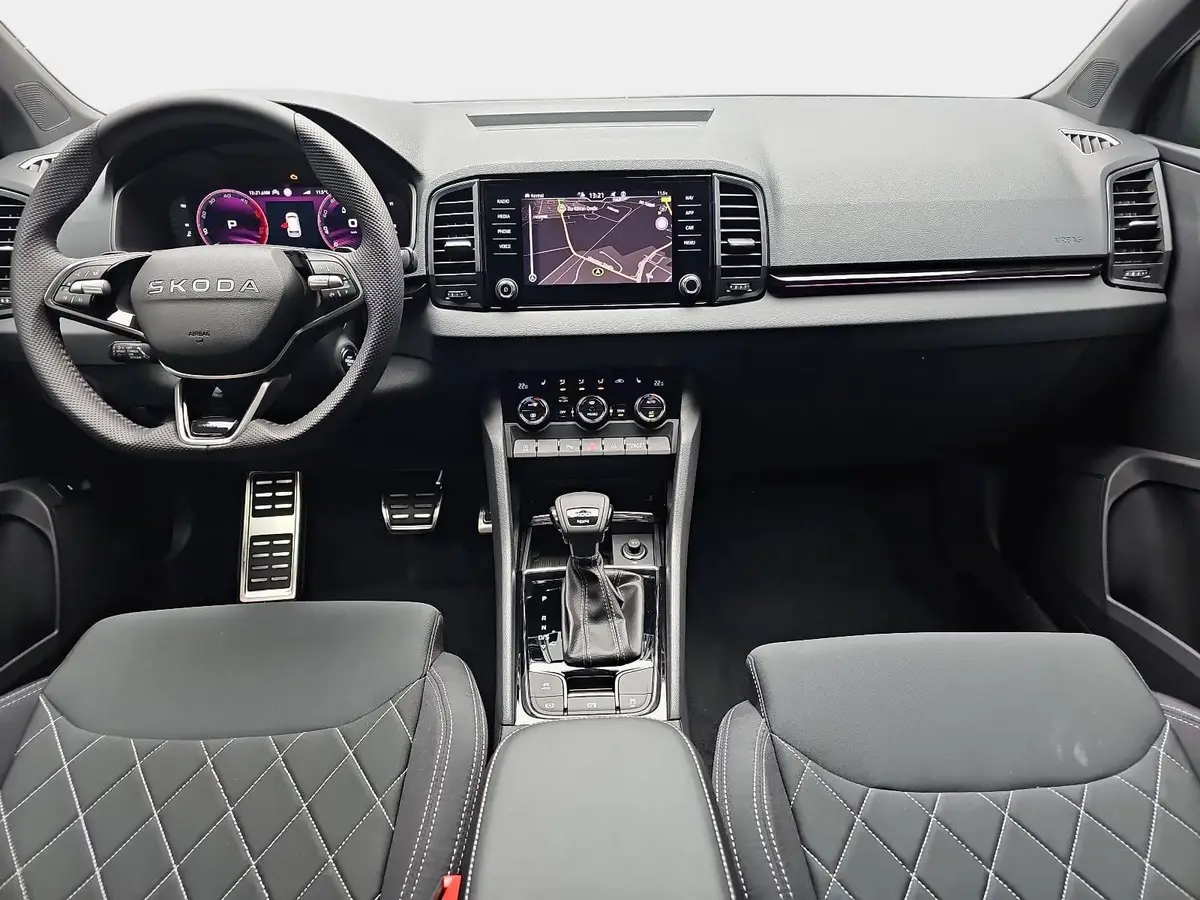 SKODA KAROQ 2.0 TDI DSG SPORTLINE 4X4 NAVI LED