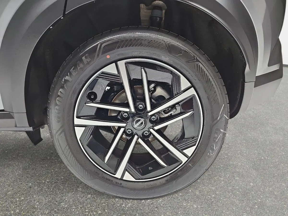 NISSAN JUKE 1.6 HYBRID AUTO. N-CONNECTA WINTER FRONTSCHEIBENHEIZUNG 2-FARBEN