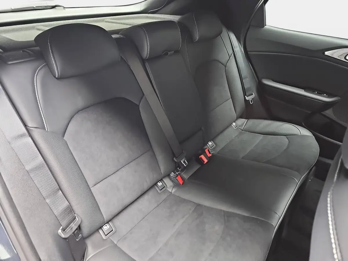 KIA XCEED 1.6 T-GDI 150 DCT GT-LINE MJ26 LEDER GLASDACH