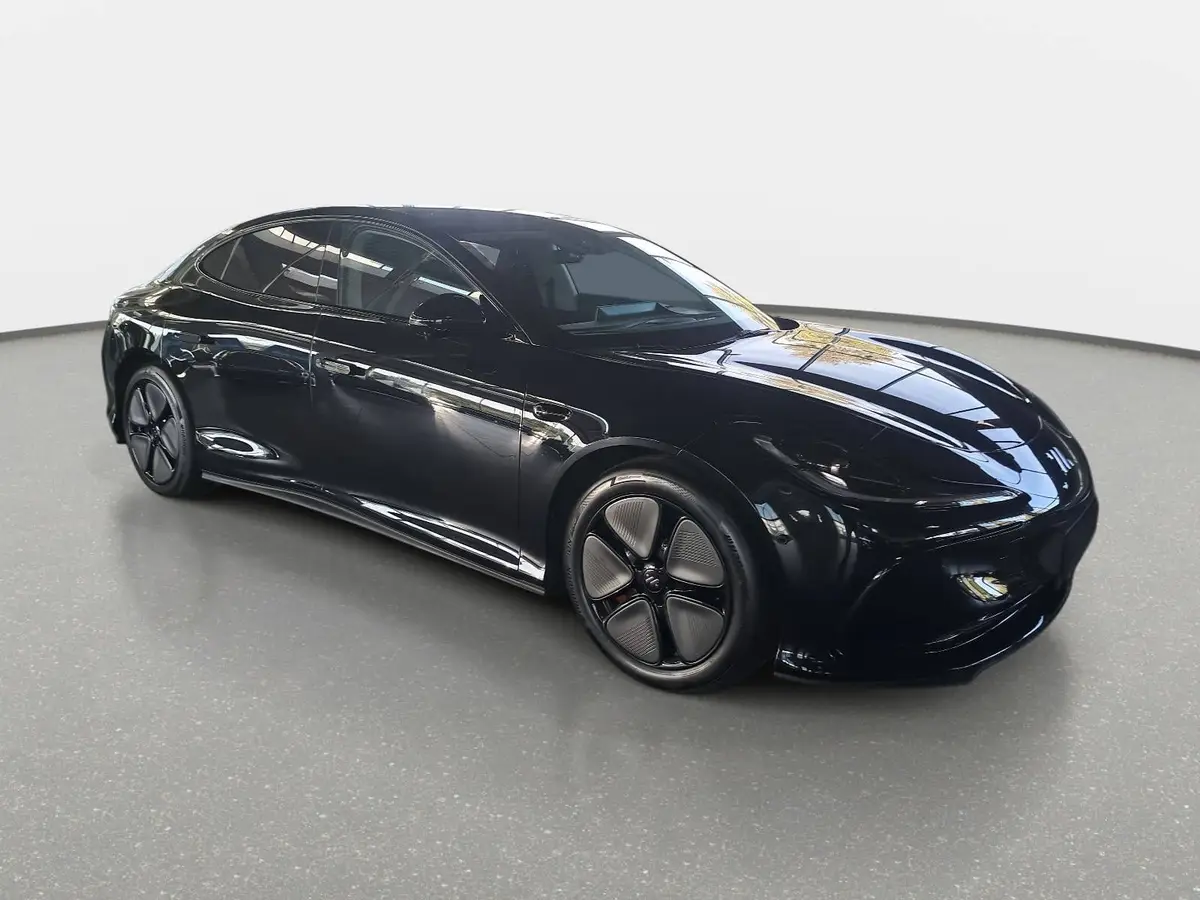 MG ANDERE EV 100 KWH MY26 PREMIUM