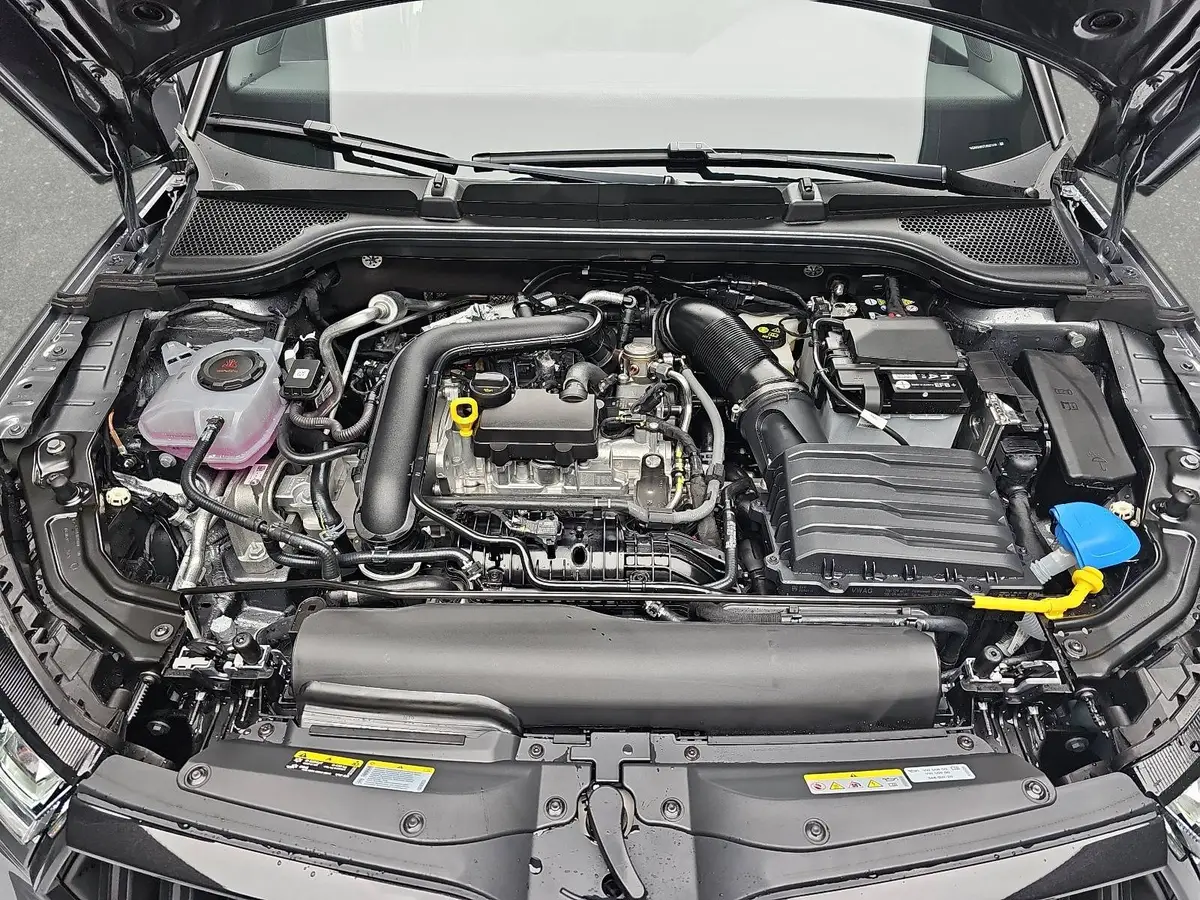 SKODA KAMIQ 1.0 TSI DSG MONTE CARLO LED PANORAMA WINTER KAMERA