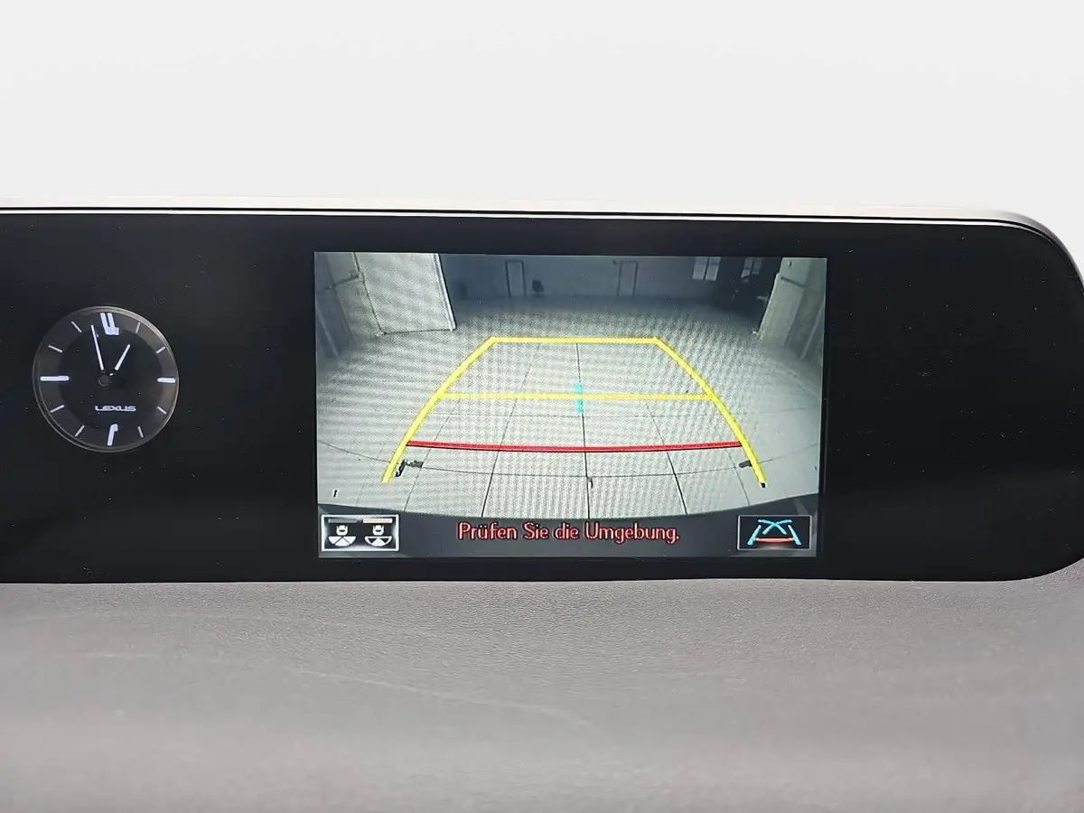 LEXUS UX 200H LED ACC LM18