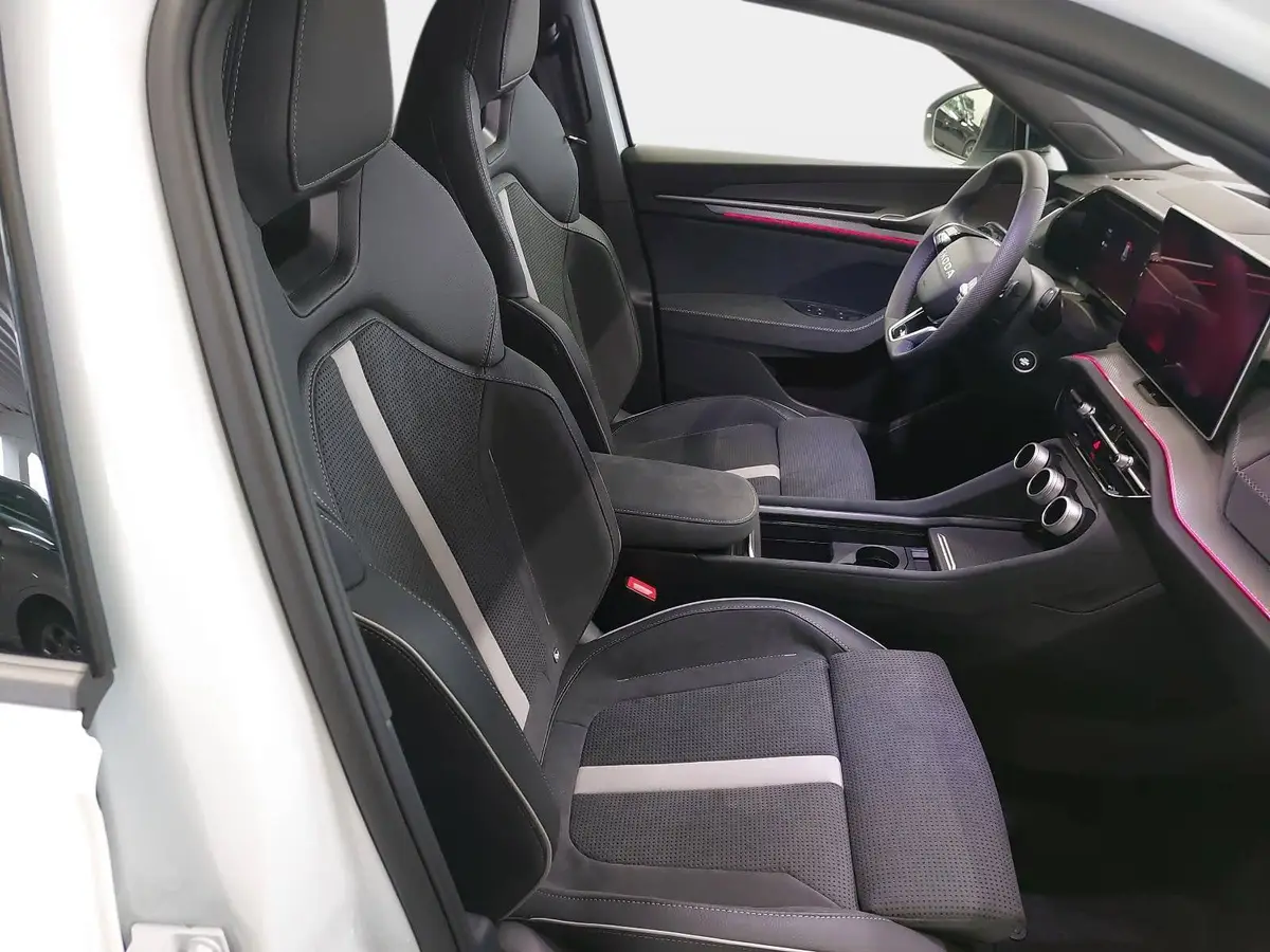 SKODA KODIAQ 1.5 TSI DSG SPORTLINE NAVI LED ACC PANO WINTER AHK