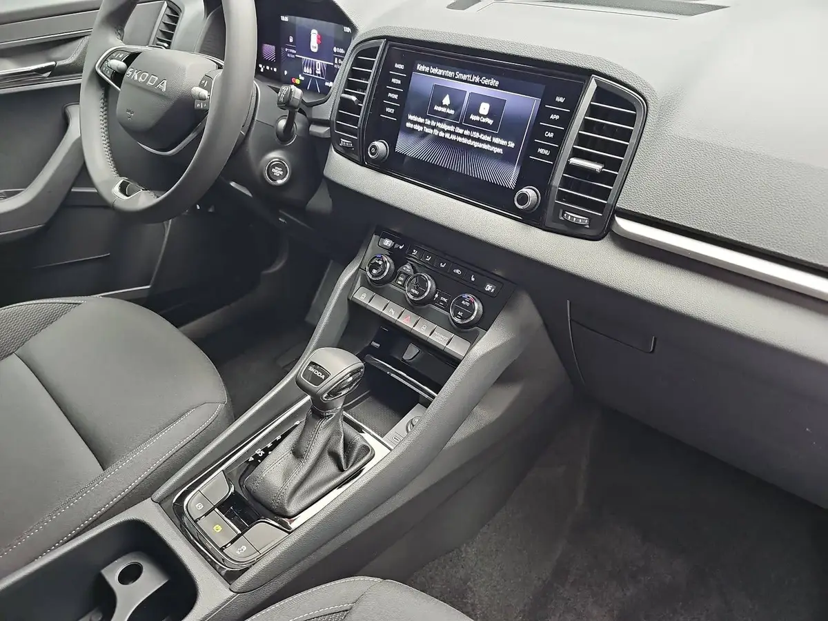 SKODA KAROQ 1.5 TSI DSG 130 JAHRE LED KAMERA AHK
