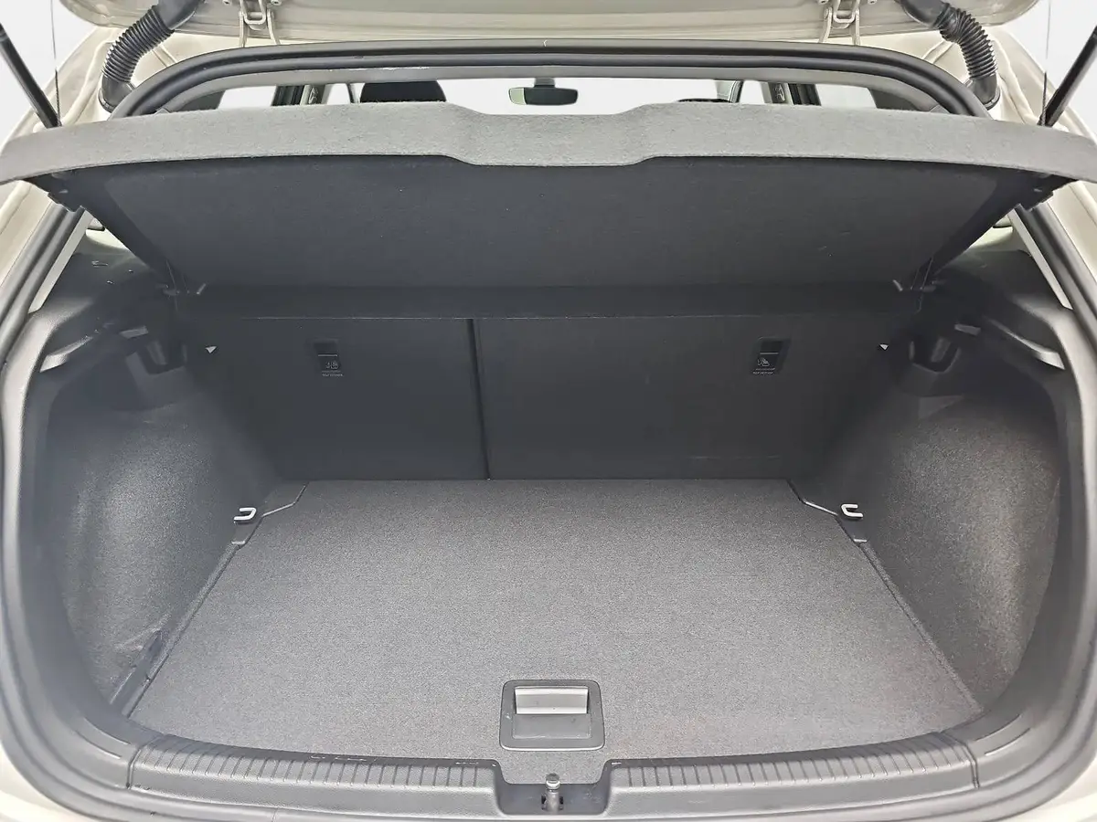 VW POLO 1.0 TSI DSG LIFE NAVI LED APP-CONNECT
