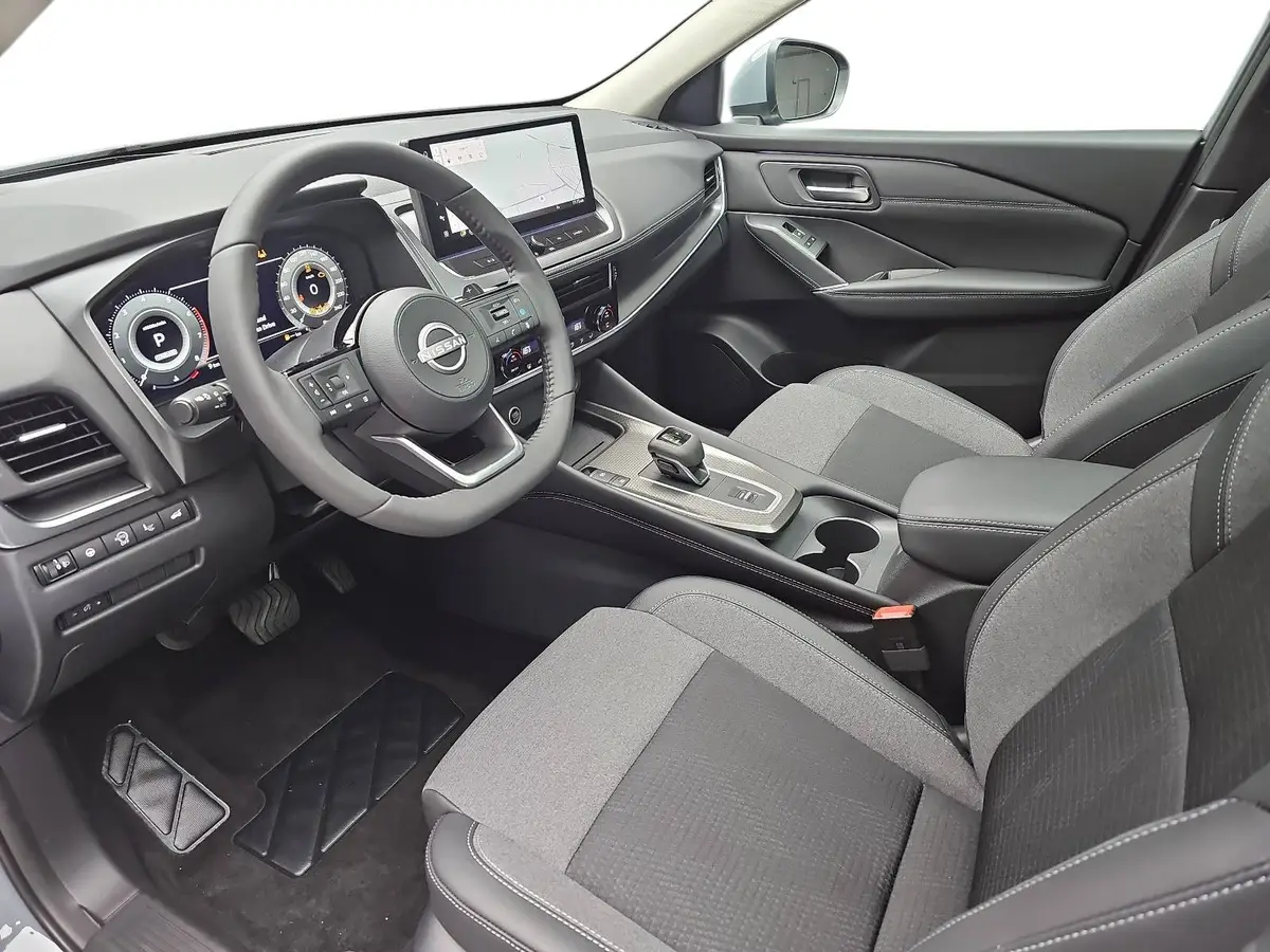 NISSAN QASHQAI 1.3 DIG-T MHEV AUTO. N-CONNECTA WINTER KOMFORT PANORAMA