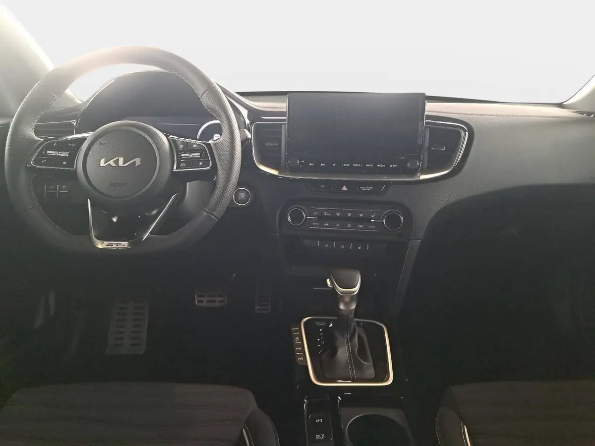 KIA CEED SW 1.5 T-GDI DCT7 GT-LINE TECHNOLOGIE PERFORMANCE