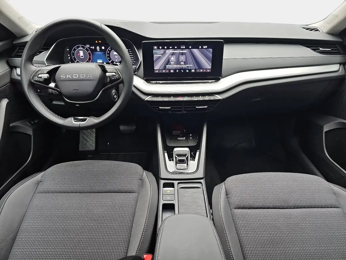 SKODA OCTAVIA COMBI 1.5 TSI DSG SELECTION LED AUDIO WINTER EL.HECKKL. 