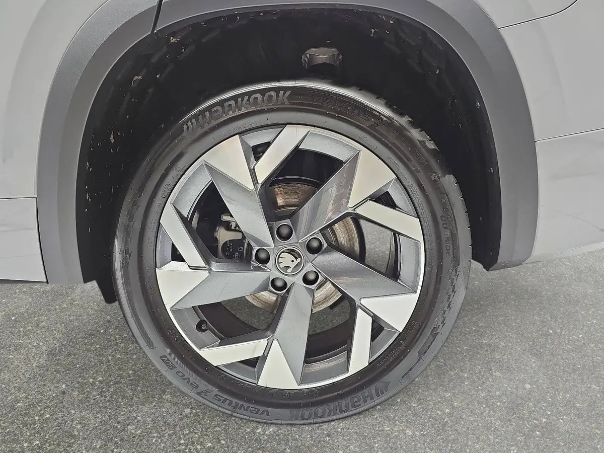 SKODA KODIAQ 1.5 TSI DSG SPORTLINE NAVI LED ACC WINTER KAMERA A