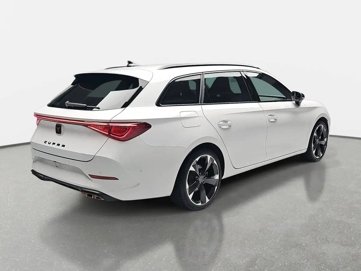 CUPRA LEON ST 1.4 E-HYBRID DSG LED DCC KAMERA