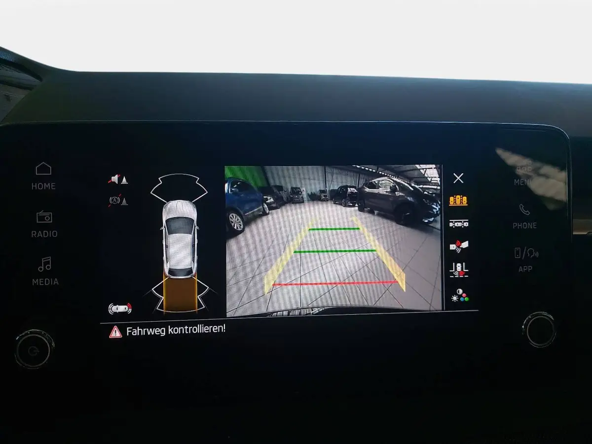 SKODA FABIA 1.0 TSI DSG 130 JAHRE PREMIUM LED KAMERA LM16