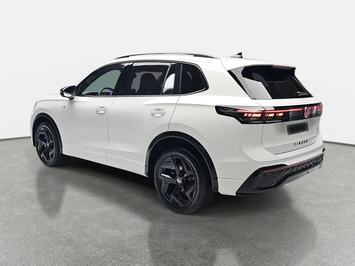 VW TIGUAN 2.0 TDI DSG R-LINE NAVI LED PANO