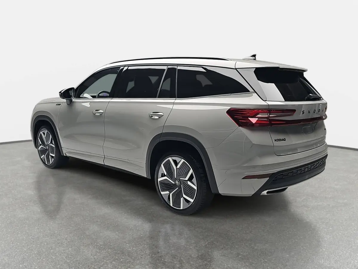 SKODA KODIAQ 2.0 TDI DSG SPORTLINE 4X4 PANO AHK