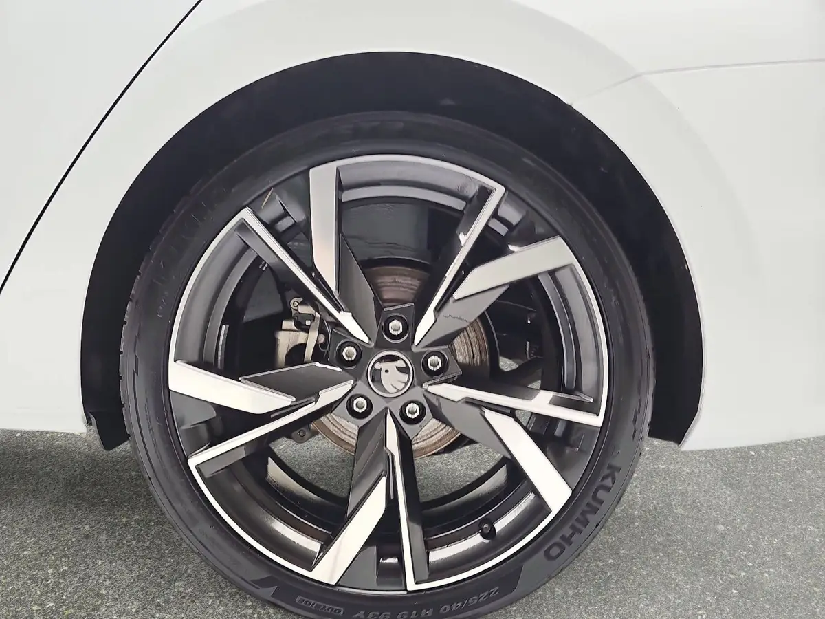 SKODA OCTAVIA 2.0 TSI DSG SPORTLINE 4X4 ACC PANO