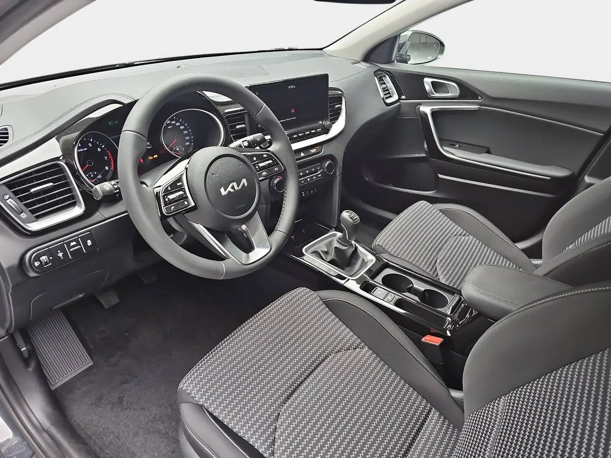 KIA CEED 1.5 T-GDI ULTIMATE EDITION STYLE SOUND