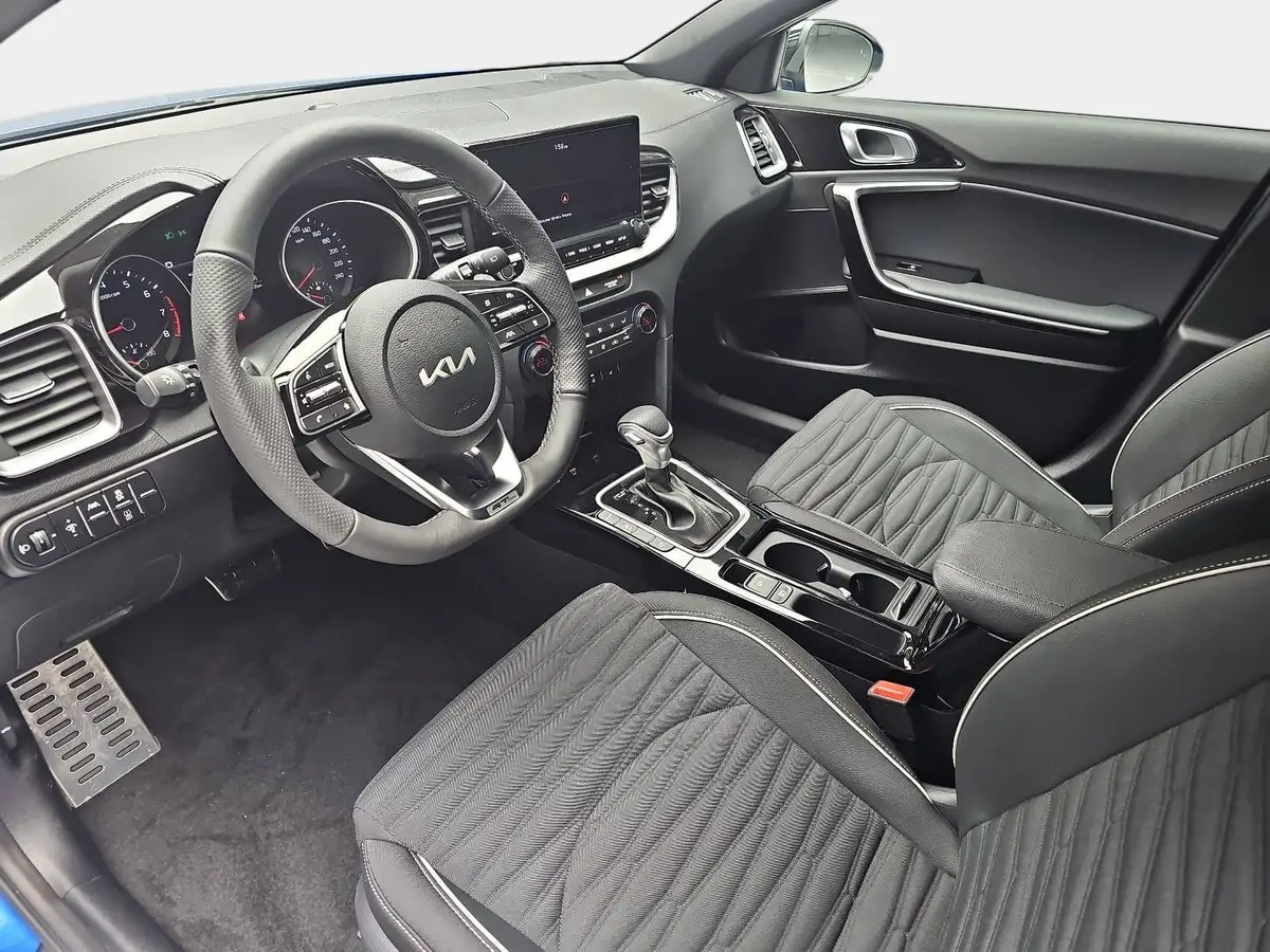 KIA CEED SW 1.5 T-GDI DCT7 GT-LINE