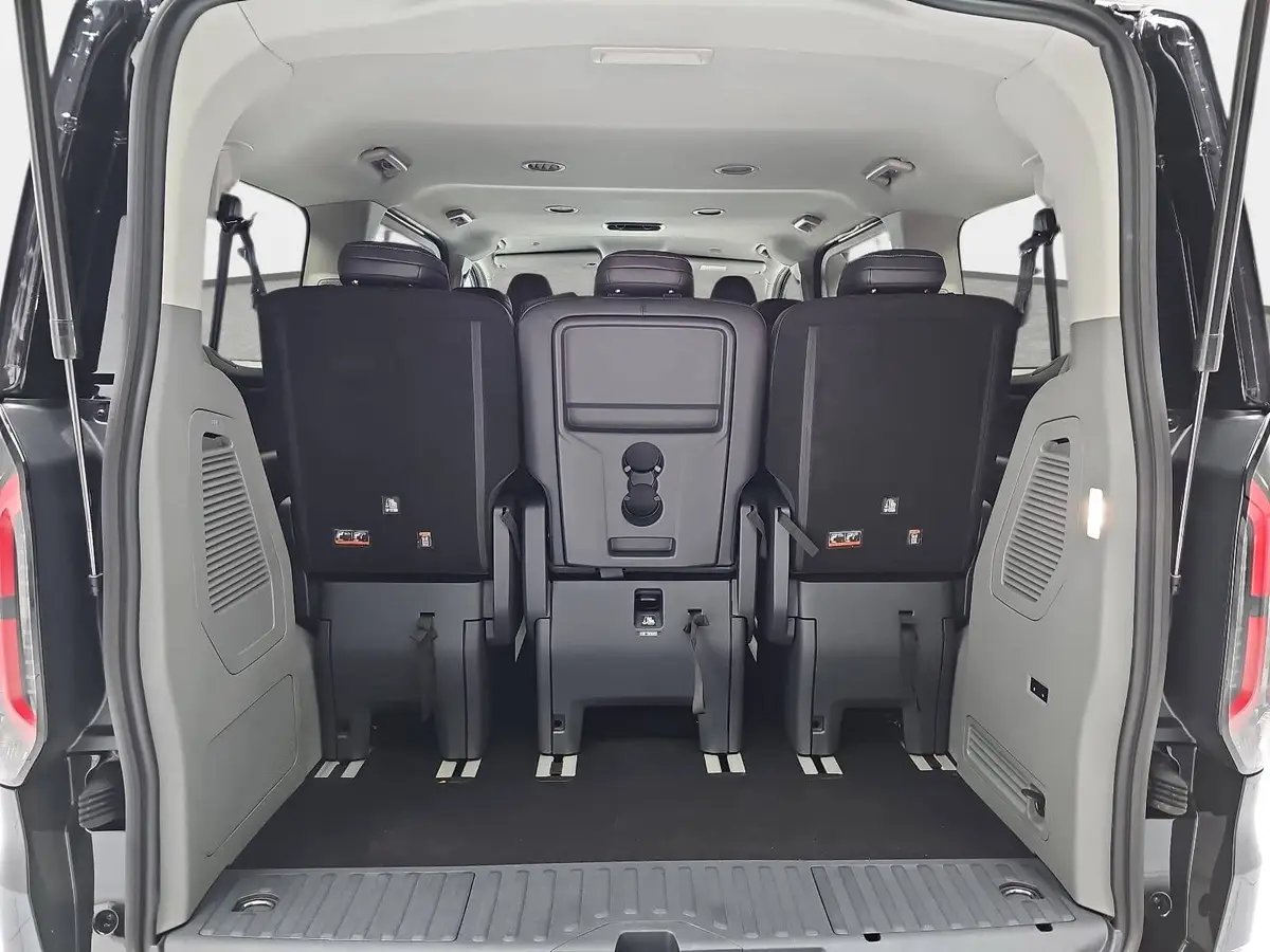 FORD TOURNEO CUSTOM 2.0 ECOBLUE AUTO. L1 TITANIUM X NAVI LED B&O A