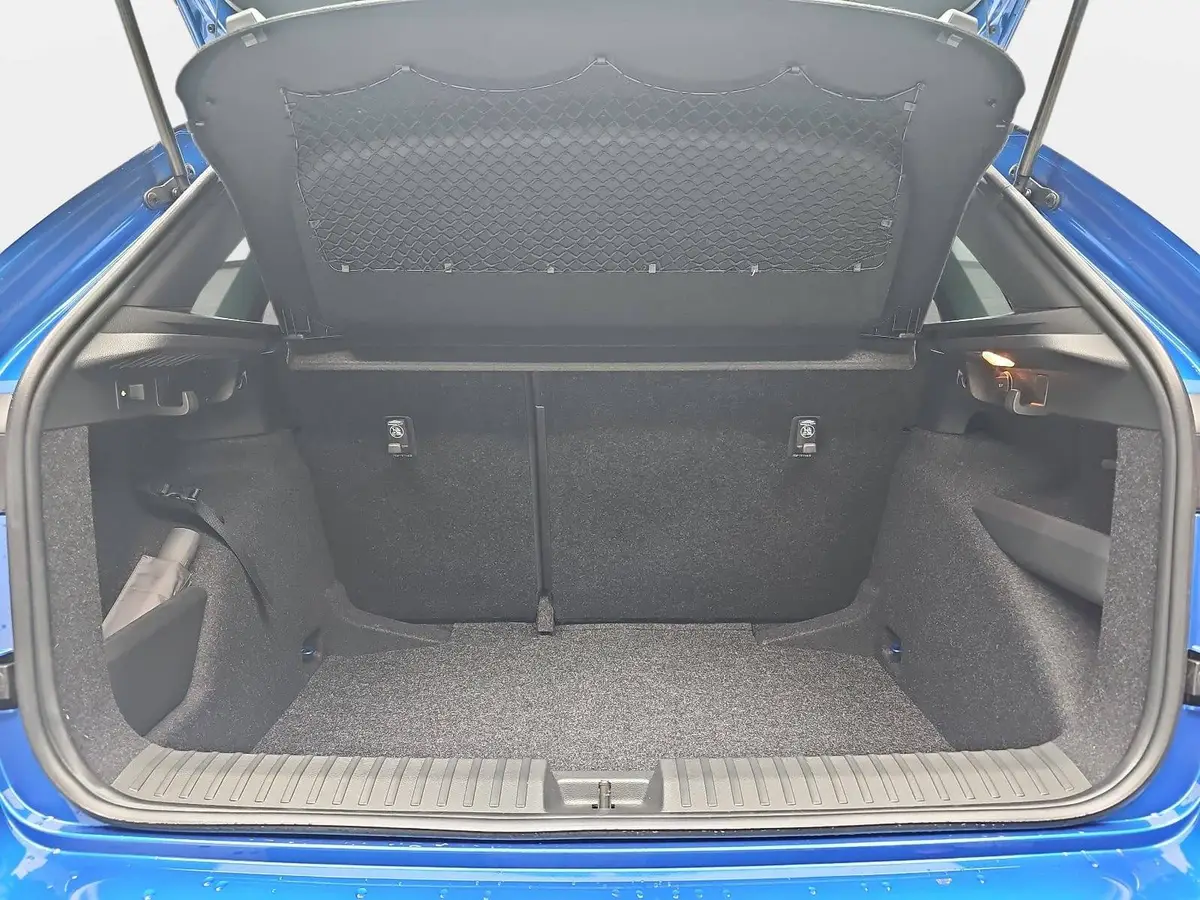 SKODA KAMIQ 1.5 TSI DSG MONTE CARLO MATRIX KAMERA AHK